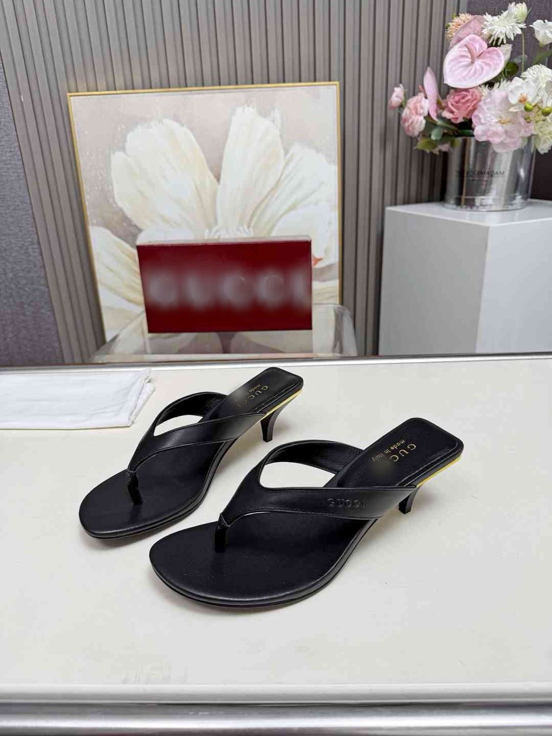 Kitten Heels Black