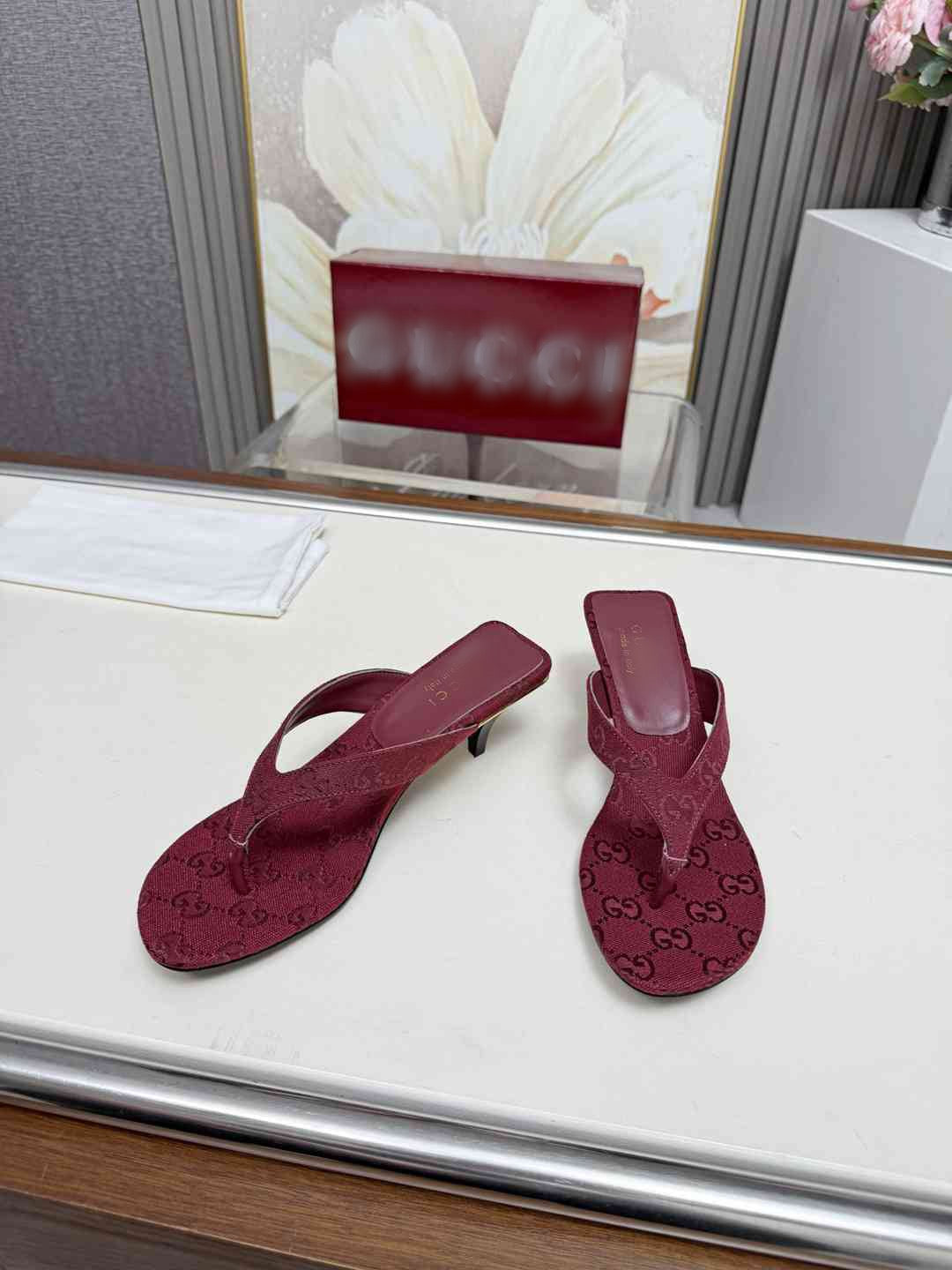 Kitten Heels Red