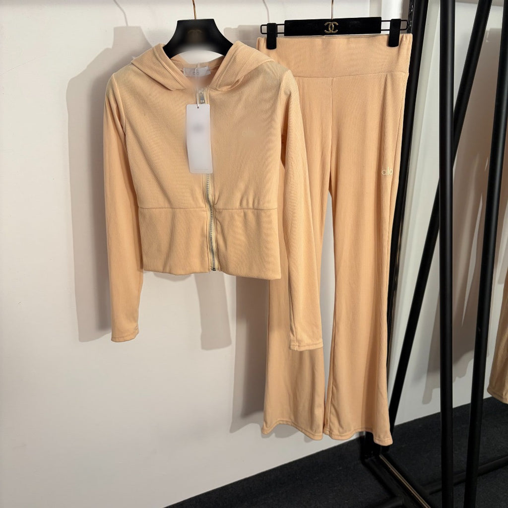 Two Piece Set